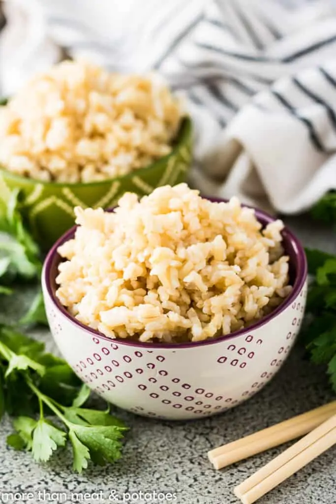 The finished long grain brown rice in a bowl.