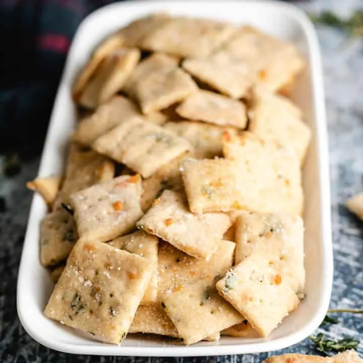 The finished sourdough crackers on a plate.