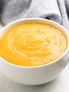 The finished mango puree in a bowl.