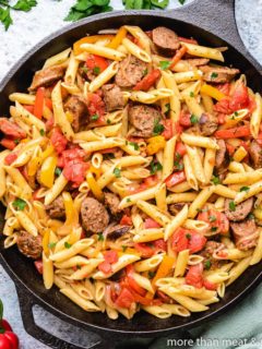A top-down view of the sausage and peppers pasta.