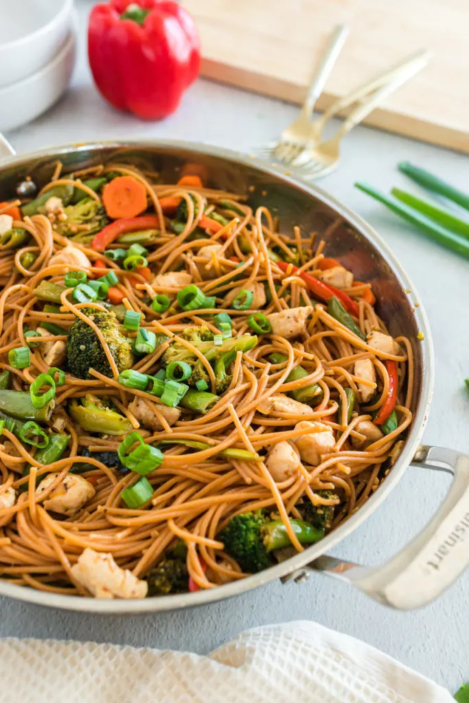 Skillet filled with stir fry.