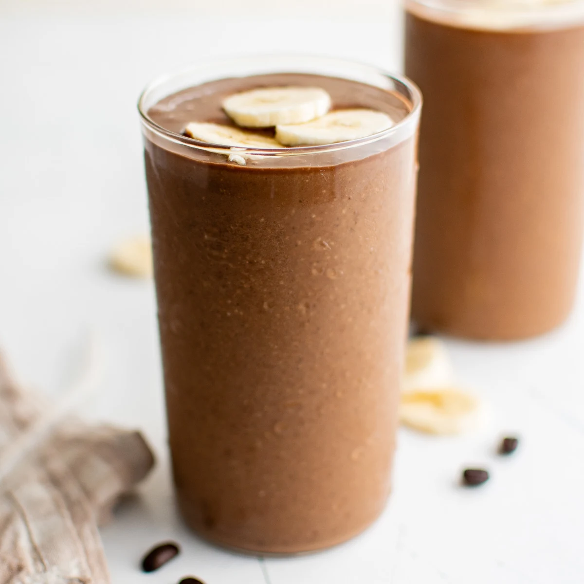 Smoothie with bananas in a glass.