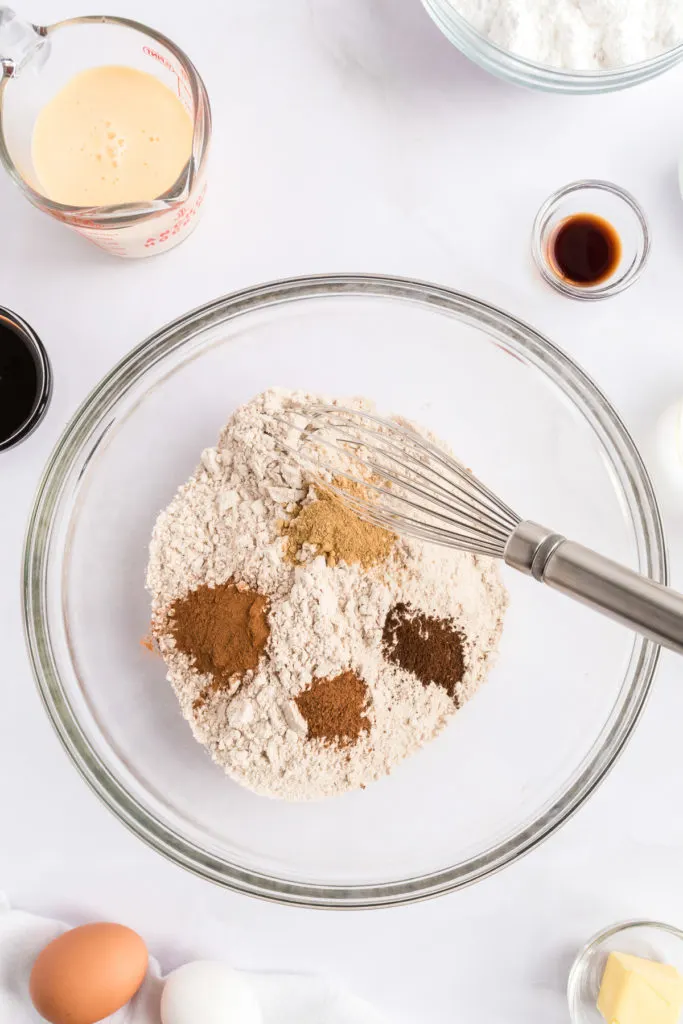 Cake mix and spices in a bowl.