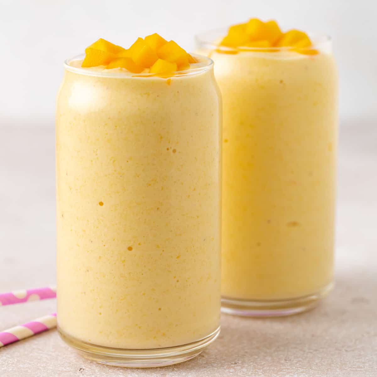 Mango banana smoothie