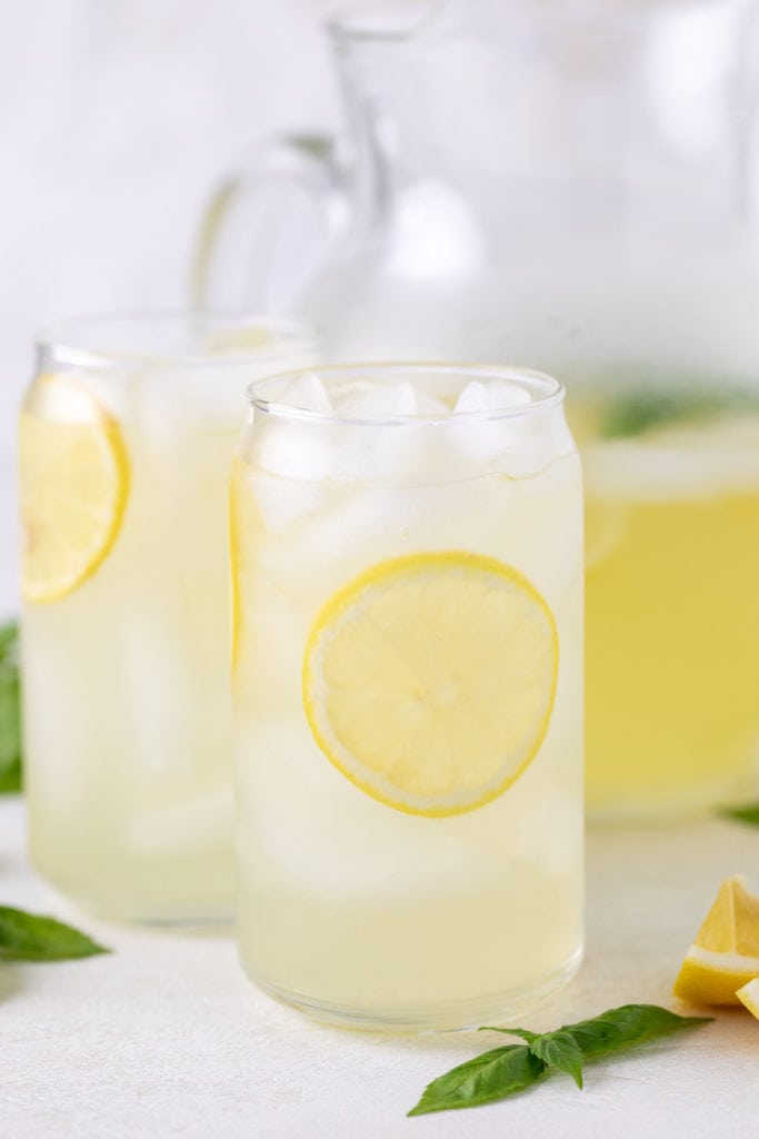 Lemon wheels in a glasses of lemonade.
