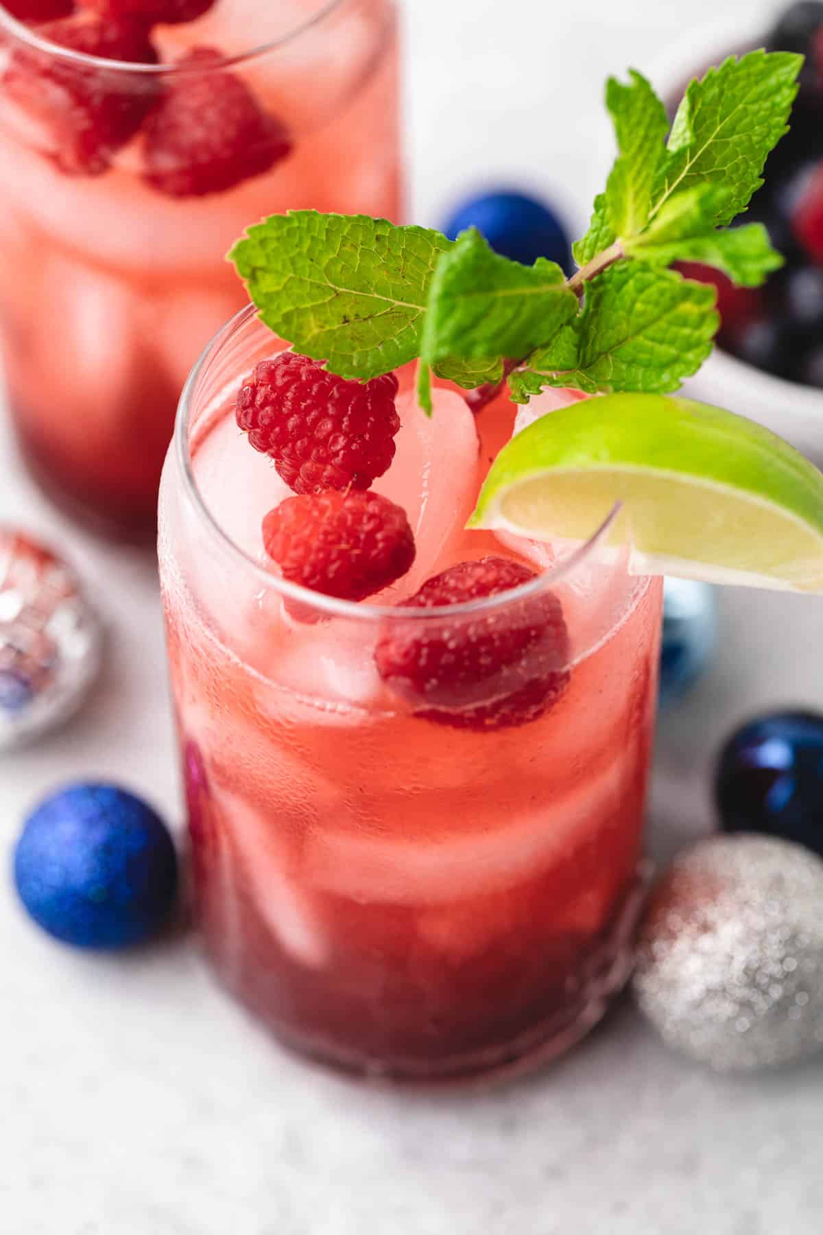 Berry mocktail with mint.