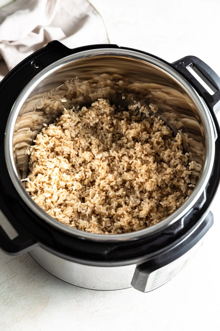 Overhead view of an instant pot full of rice.